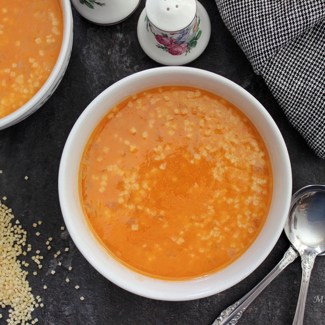 Mia Kouppa: Sour Trahana soup with tomato