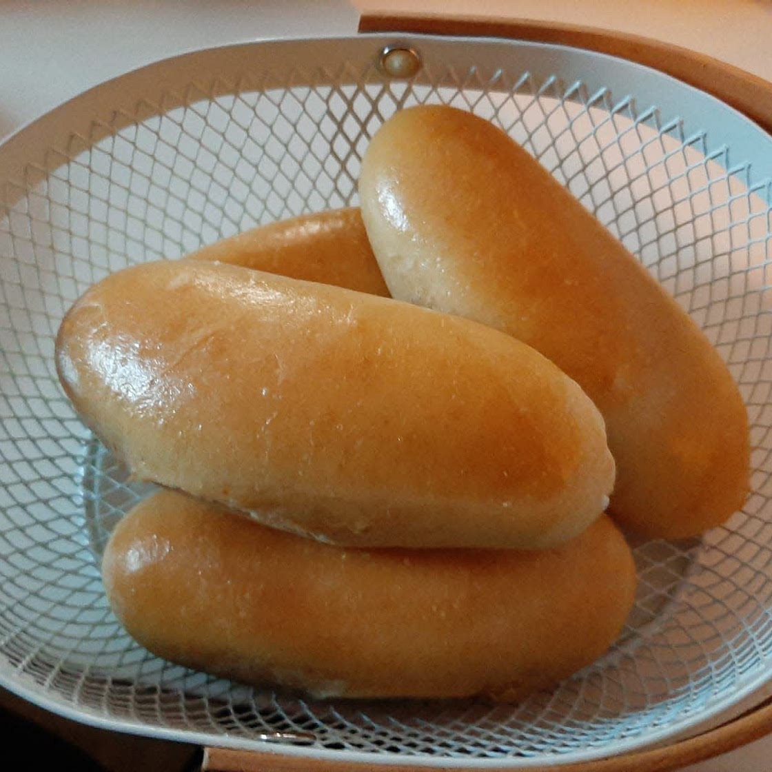Hot dog buns
