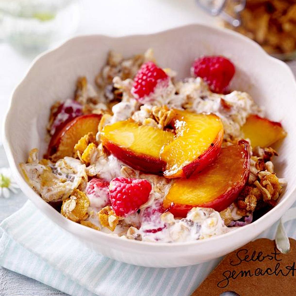 Selbstgemachtes Früchte-Crunch-Müsli