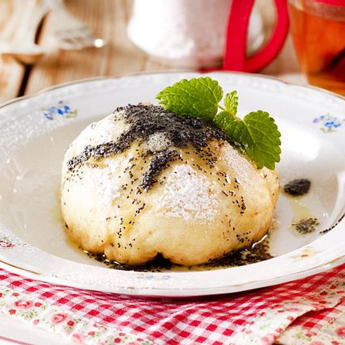 Germknödel mit Mohnbutter