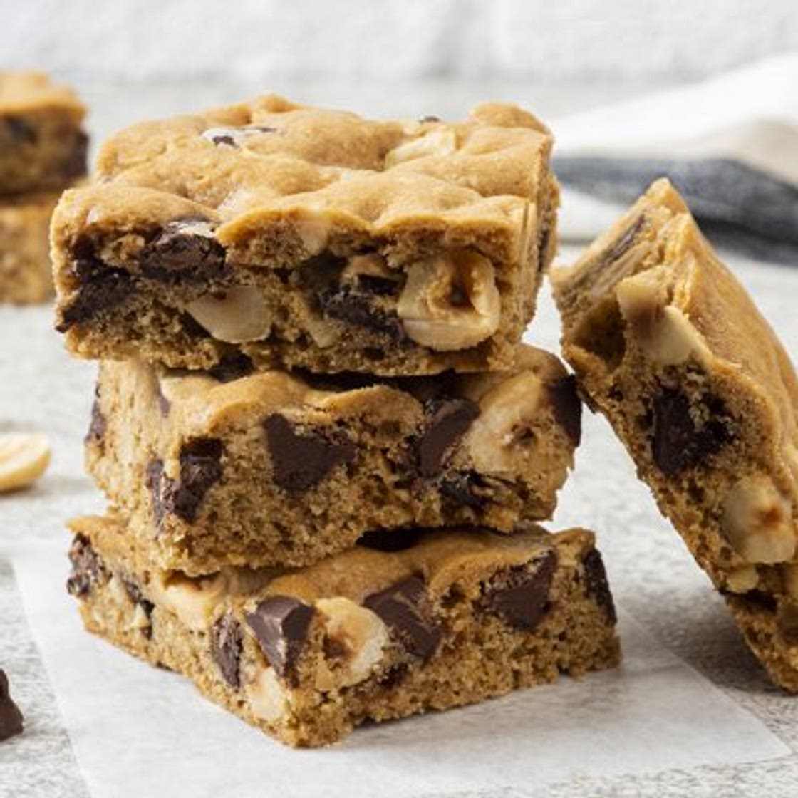 Original NESTLÉ® TOLL HOUSE® Chocolate Chip Pan Cookie Bars
