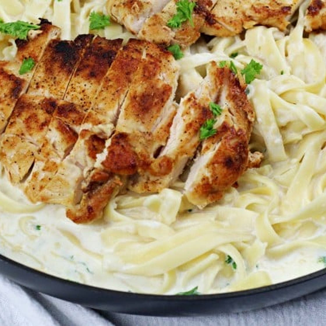 Chicken Fettuccine Alfredo