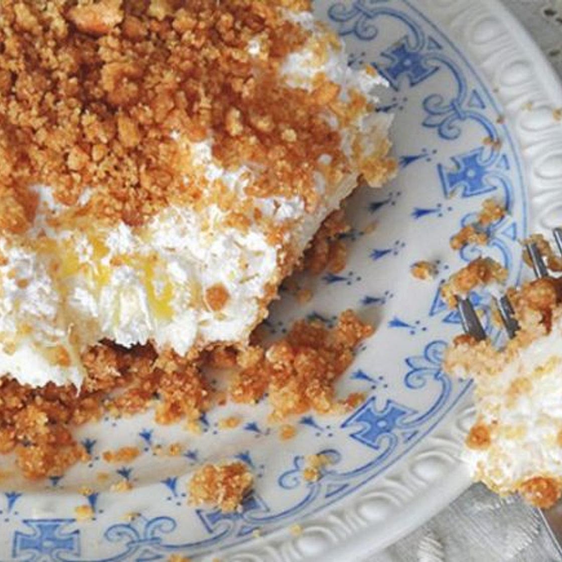 DELIGHTFULLY DREAMY PINEAPPLE DREAM DESSERT