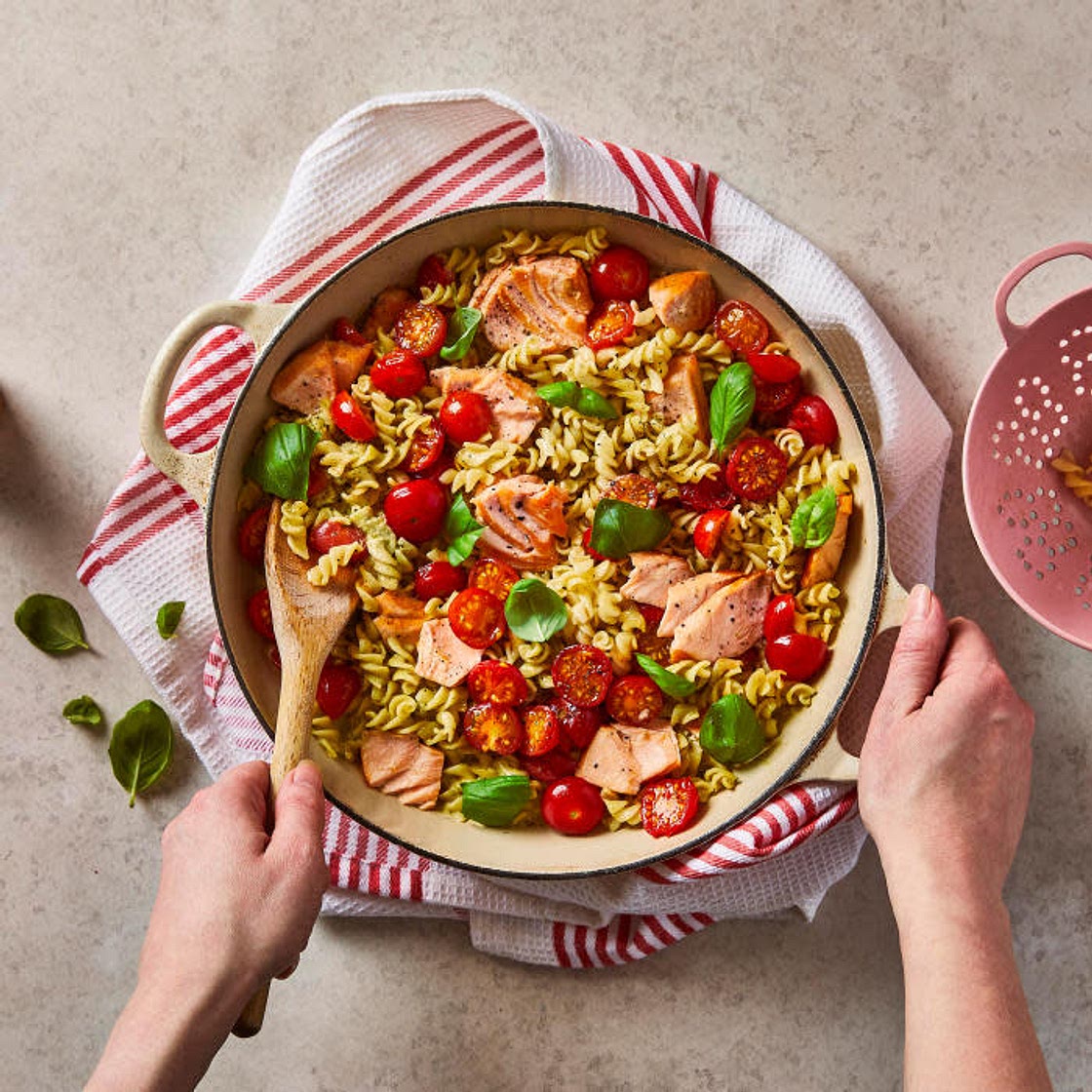 G - 10-minute Creamy Pesto Salmon Fusilli