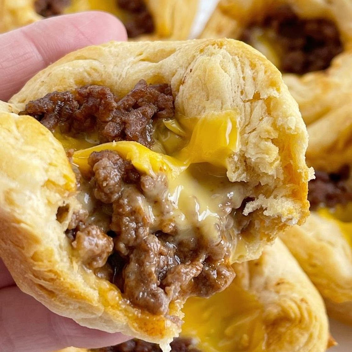 Cheeseburger Biscuit Cups