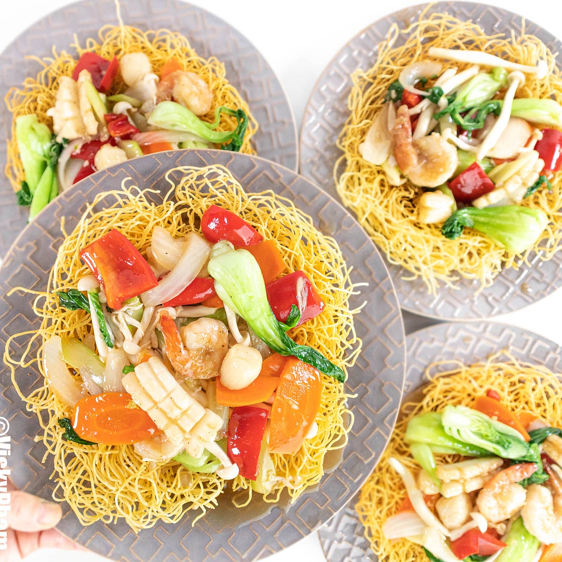 Seafood Bird Nest (Crispy Fried Egg Noodles with Shrimp & Calamari, Scallop and Vegetables | Mì Xào Giòn Hải Sản) — Vietnamese Home Cooking Recipes