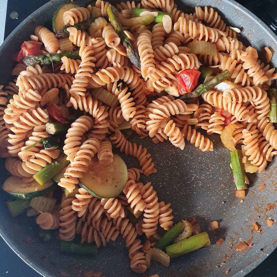Asparagus pasta plant jammer
