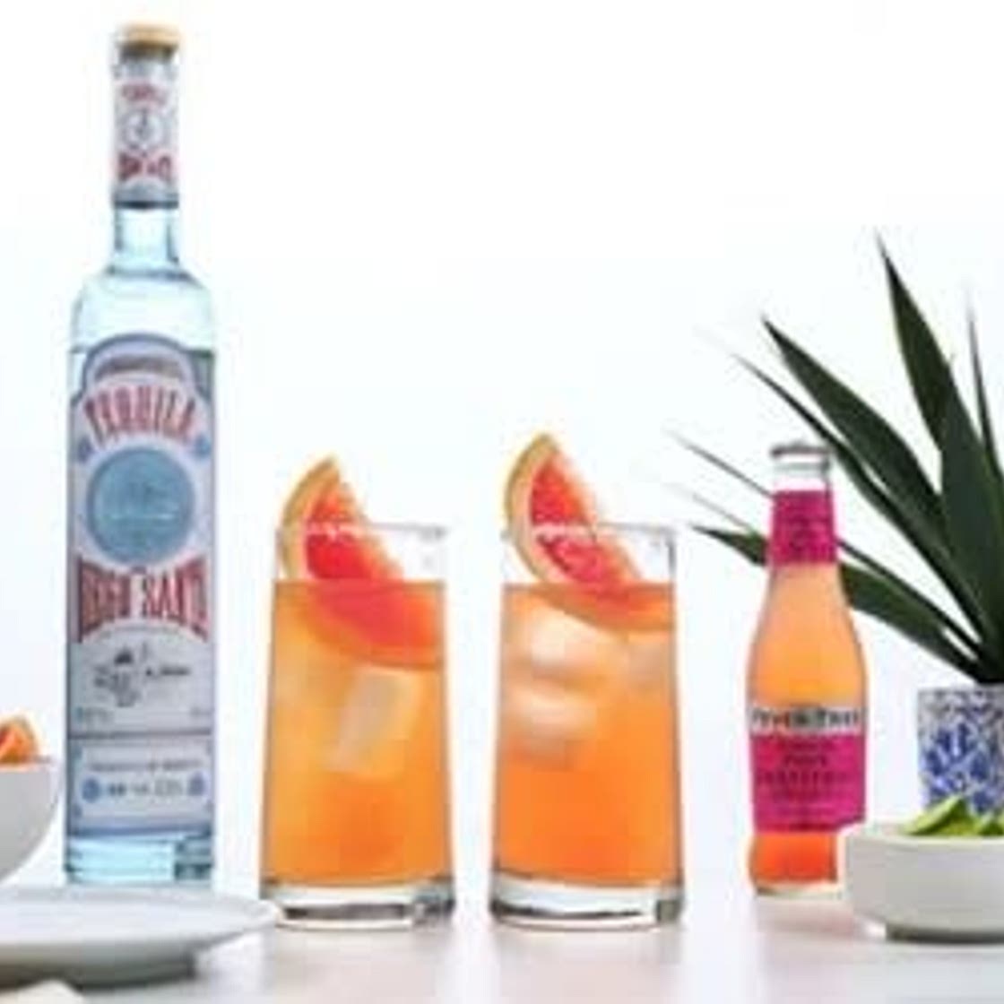 Sparkling Paloma