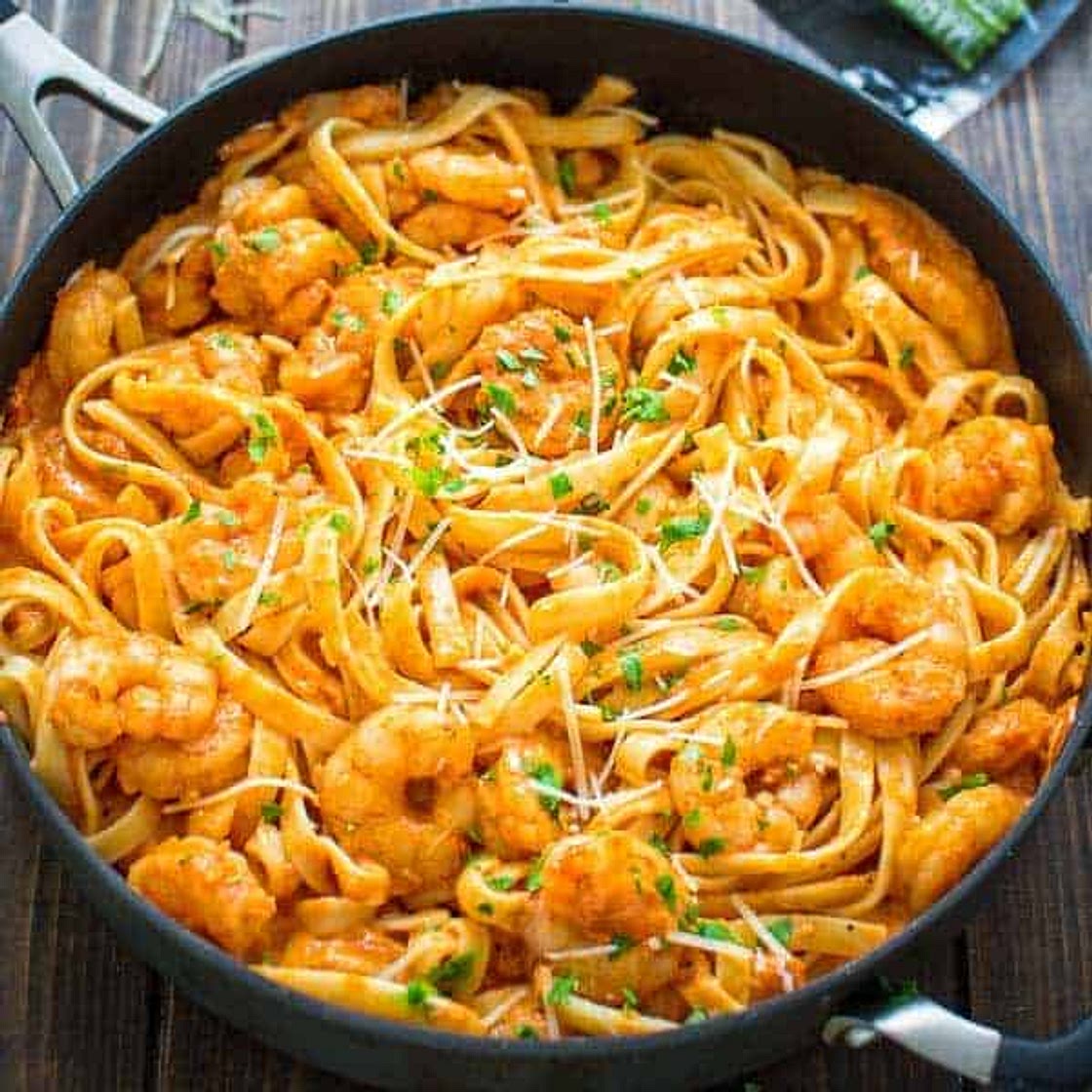 Shrimp Fettuccine with Roasted Pepper Sauce