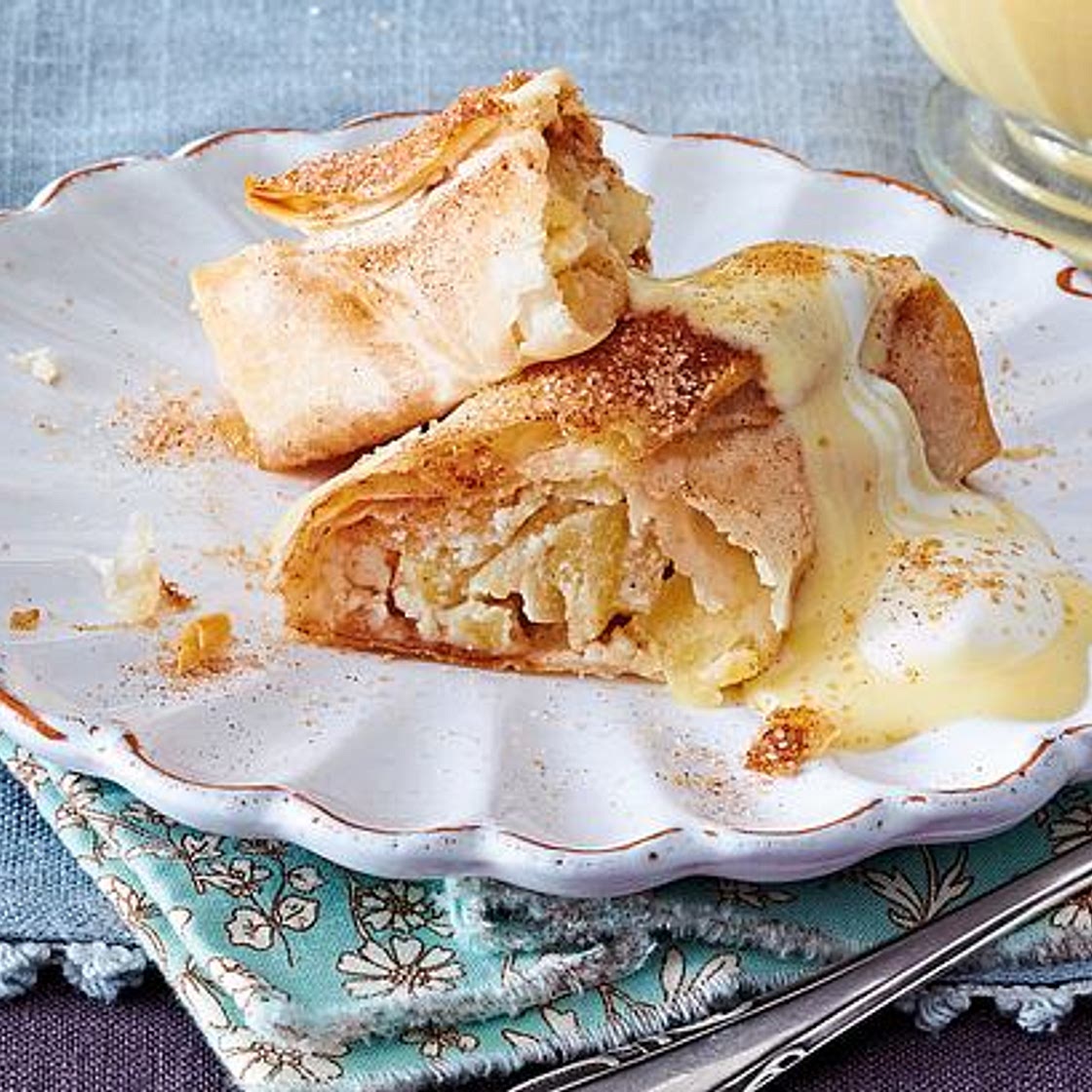 Mini-Apfelstrudel mit Marzipan & Vanillesoße