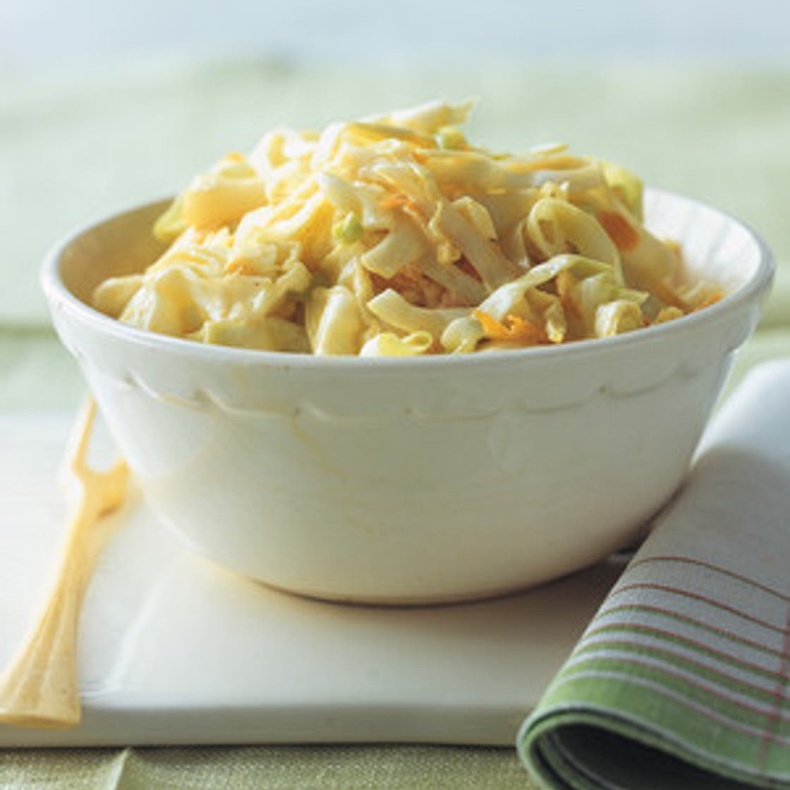 Classic Coleslaw with Creamy Dressing