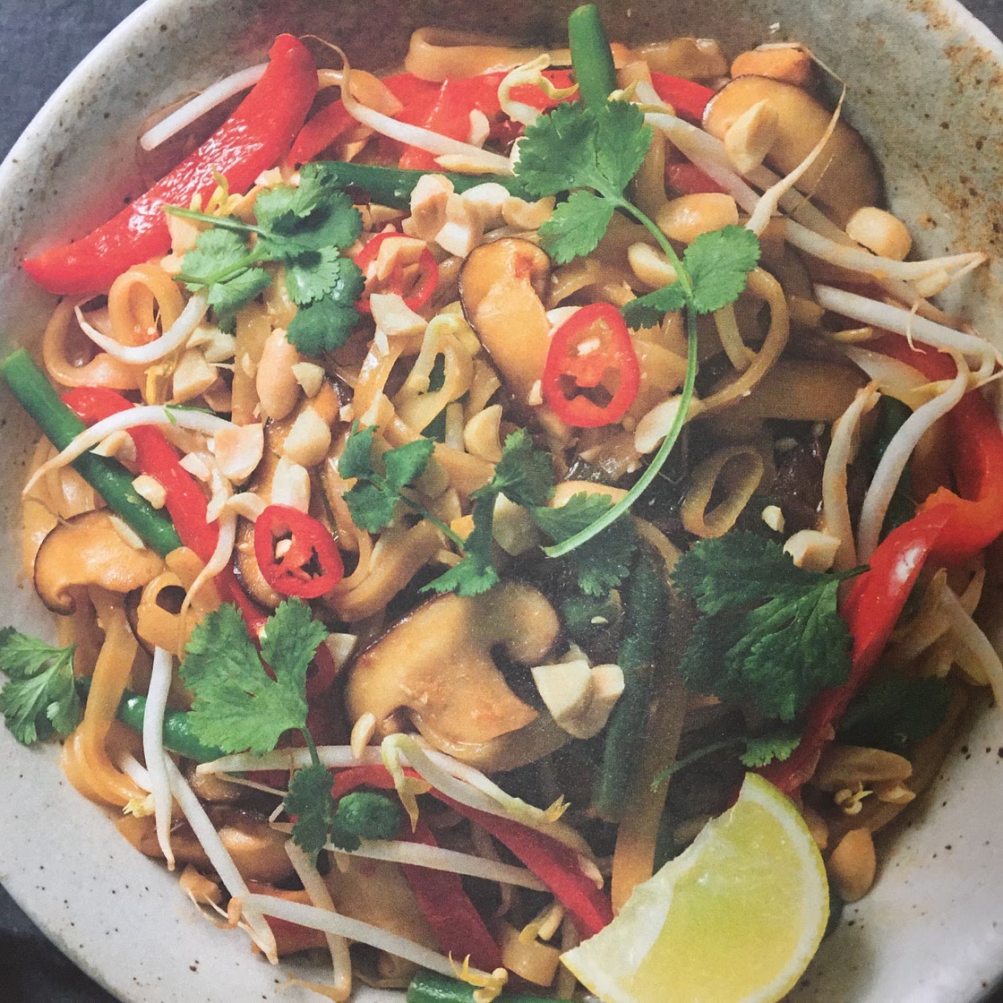 SAUCY PAD THAI