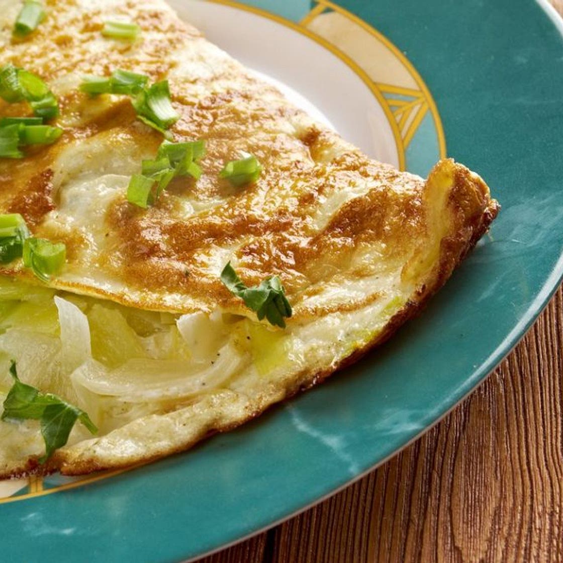 Frittata di porri: la ricetta del secondo piatto vegetariano gustoso e nutriente