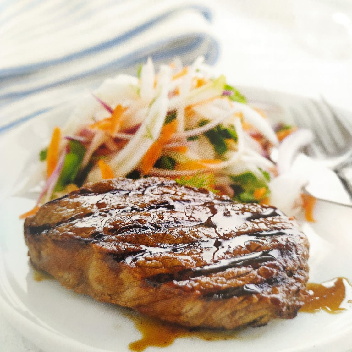 Teriyaki steak with fennel slaw