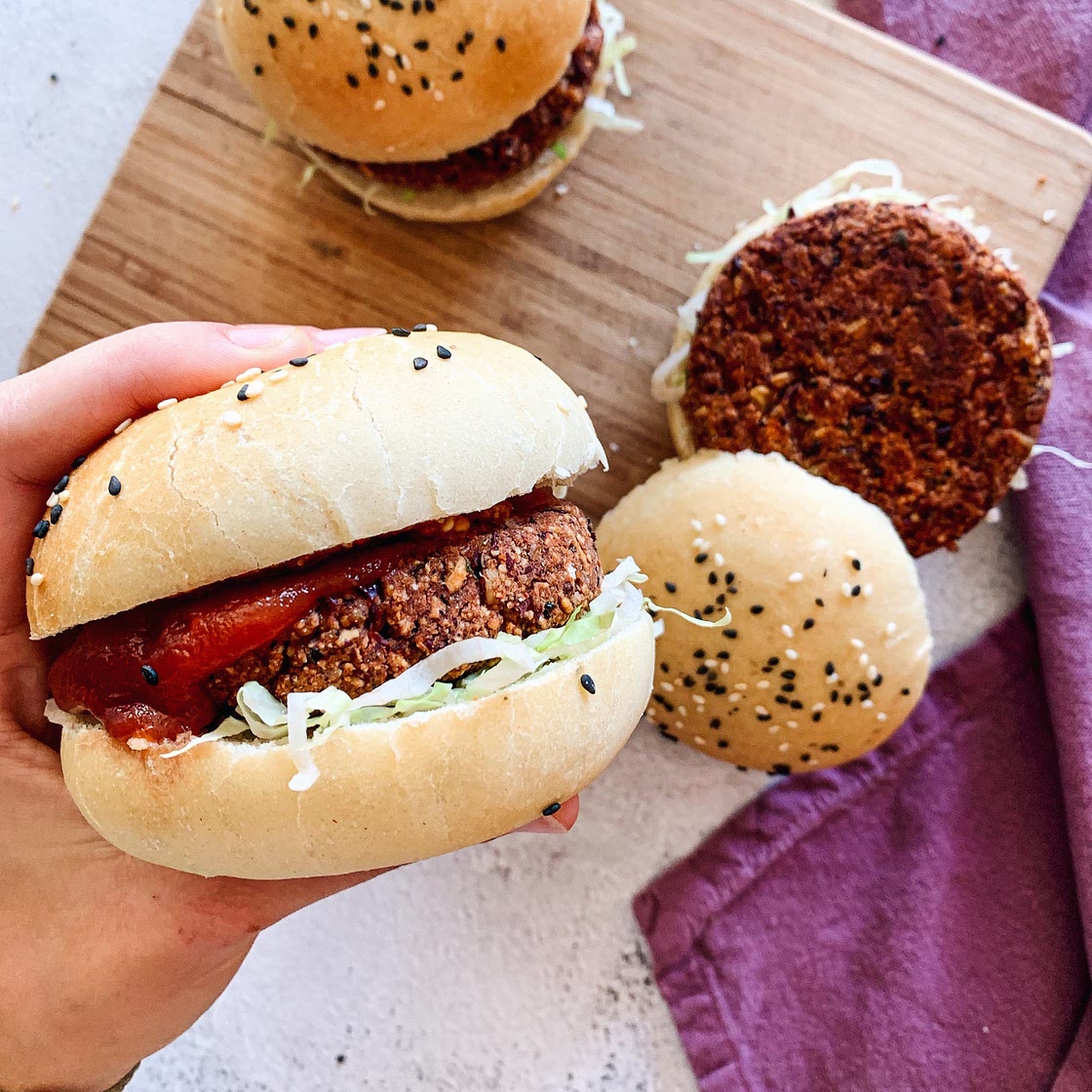 Quinoa and Red Kidney Burgers | Vegan burgers