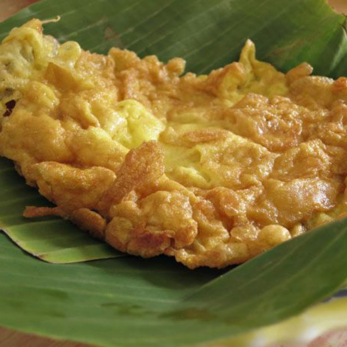 Thai-Style Omelet (Khai Jiao) Recipe