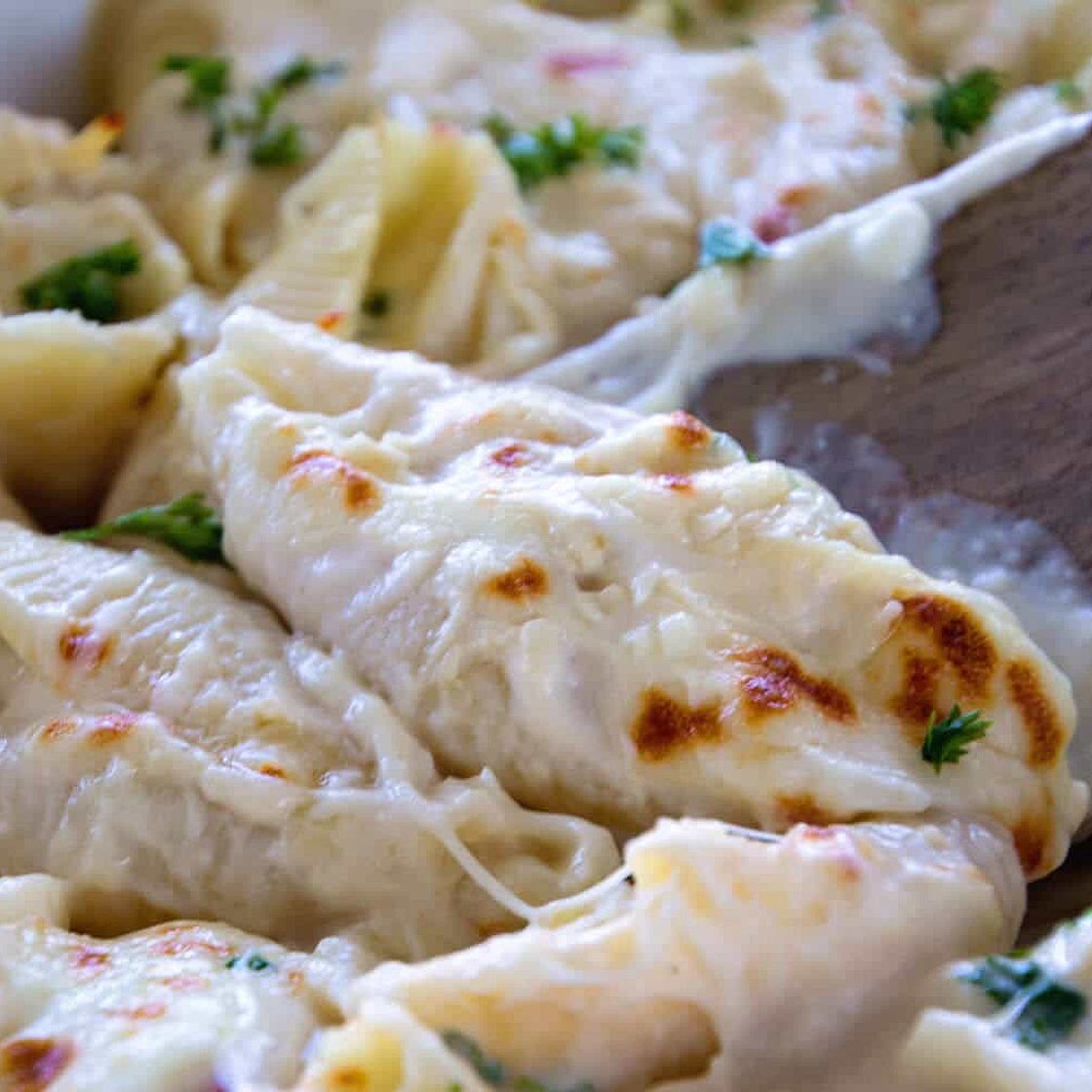 Chicken Alfredo Stuffed Shells