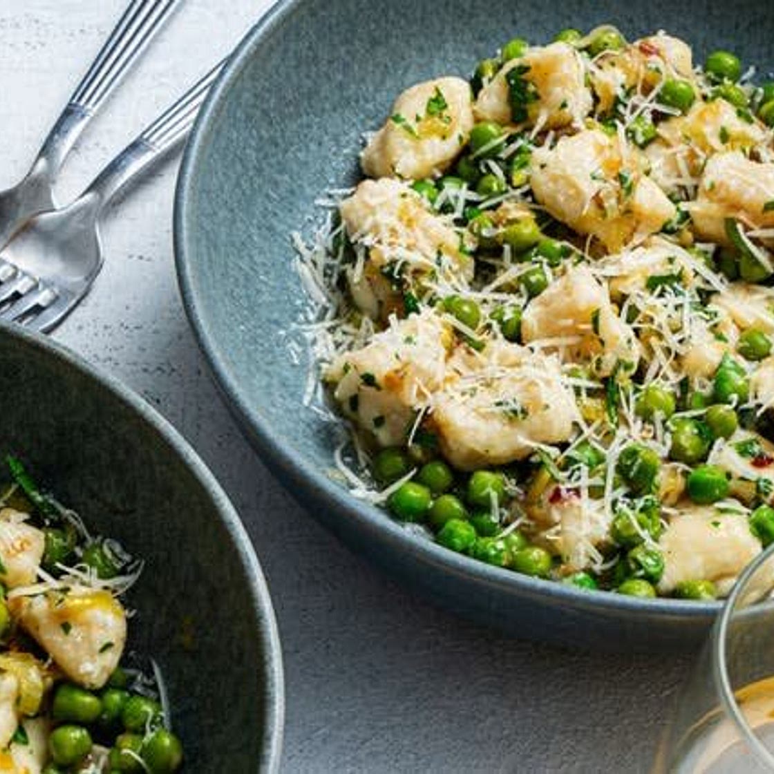 Ricotta gnocchi with leeks and peas