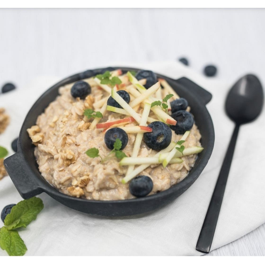 Nutty blueberry and Apple porridge 
