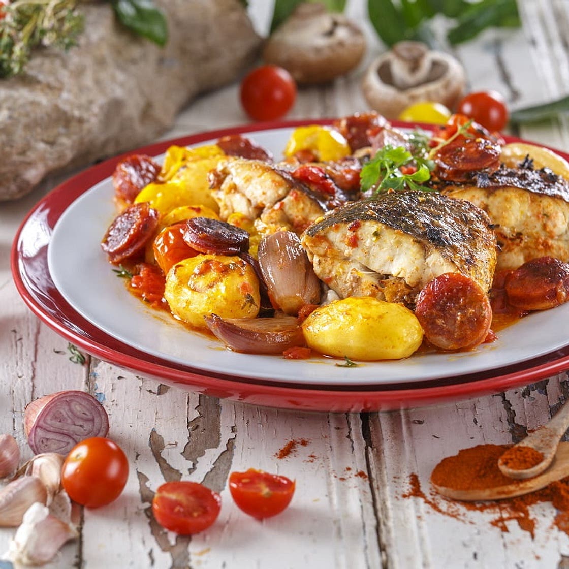 Corvina assada com batatinhas