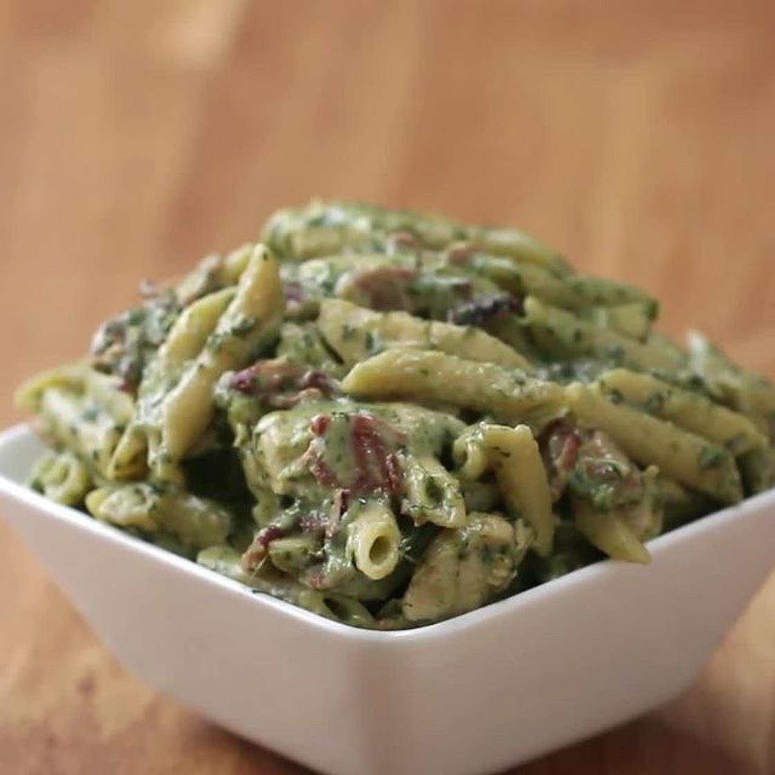 One-Pot Chicken Spinach Bacon Alfredo🥓