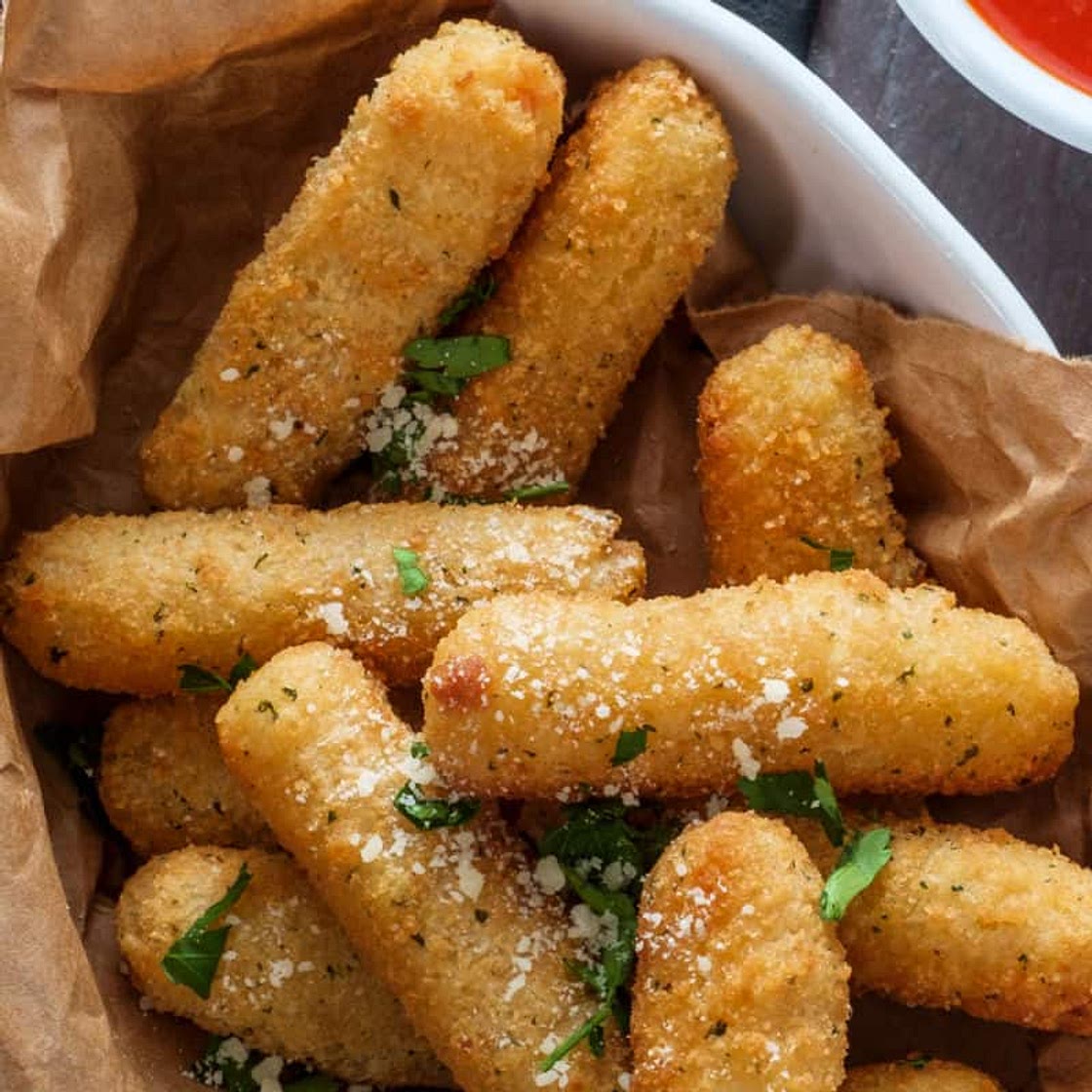 Keto Mozzarella Sticks