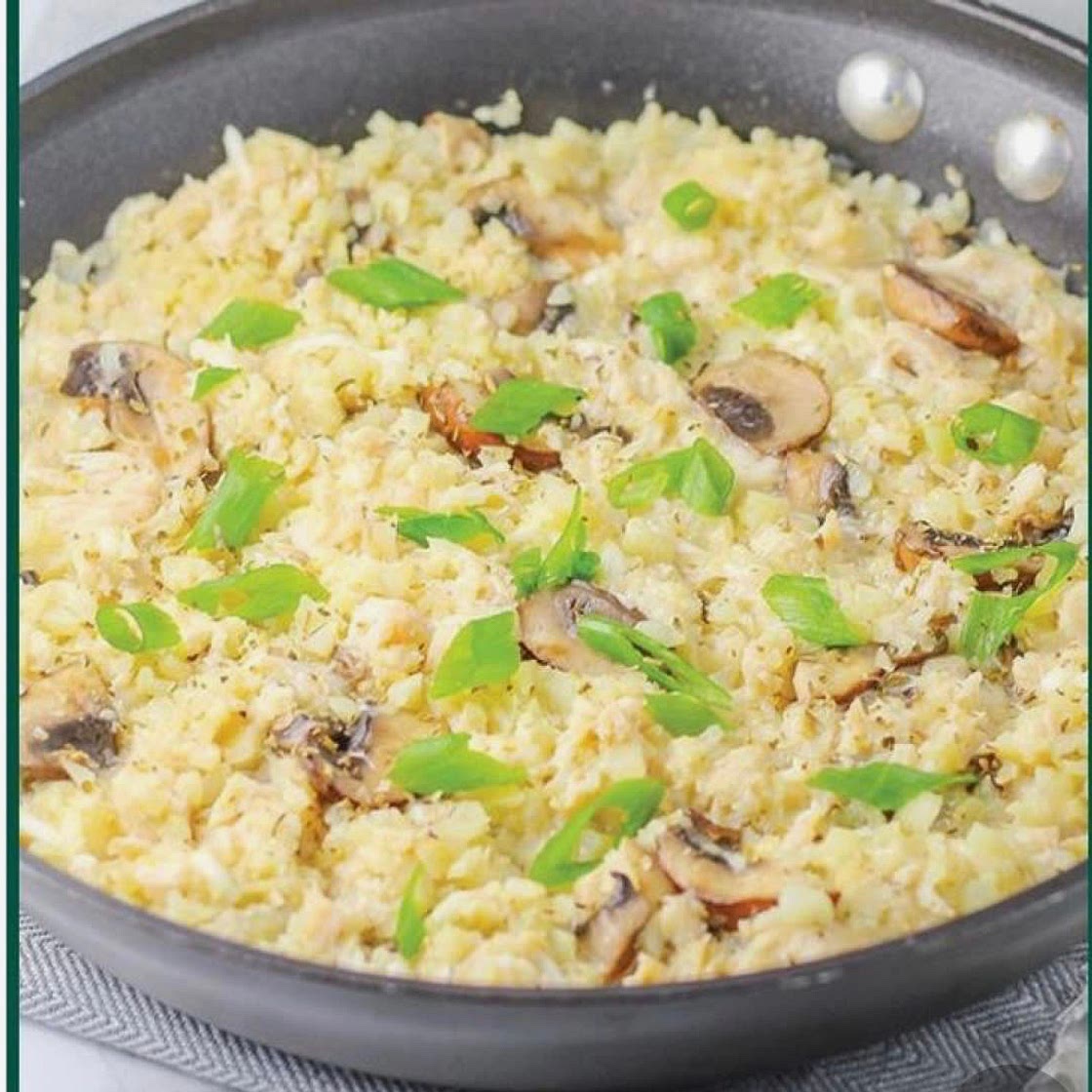 Cheesy Chicken Cauliflower Skillet