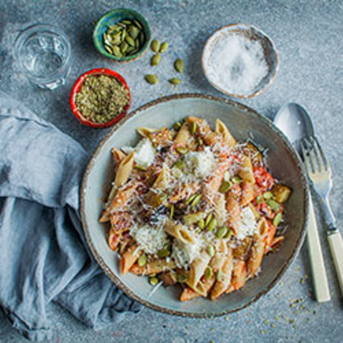 Pasta with Aubergines and Pumpkin Seeds