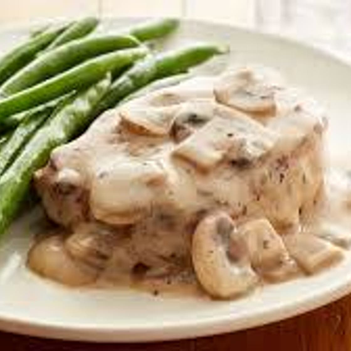 Pork Chops With Mushroom Gravy
