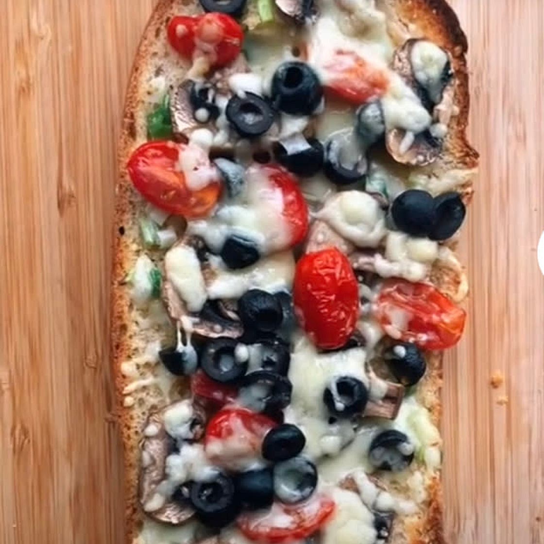 Cheesy Garlic Bread 
