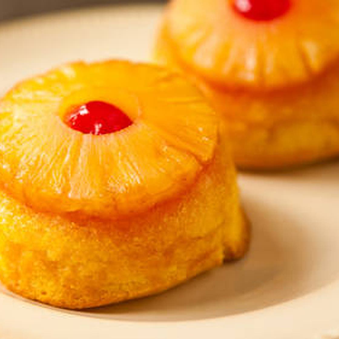 Pineapple Upside-Down Mini-Cakes