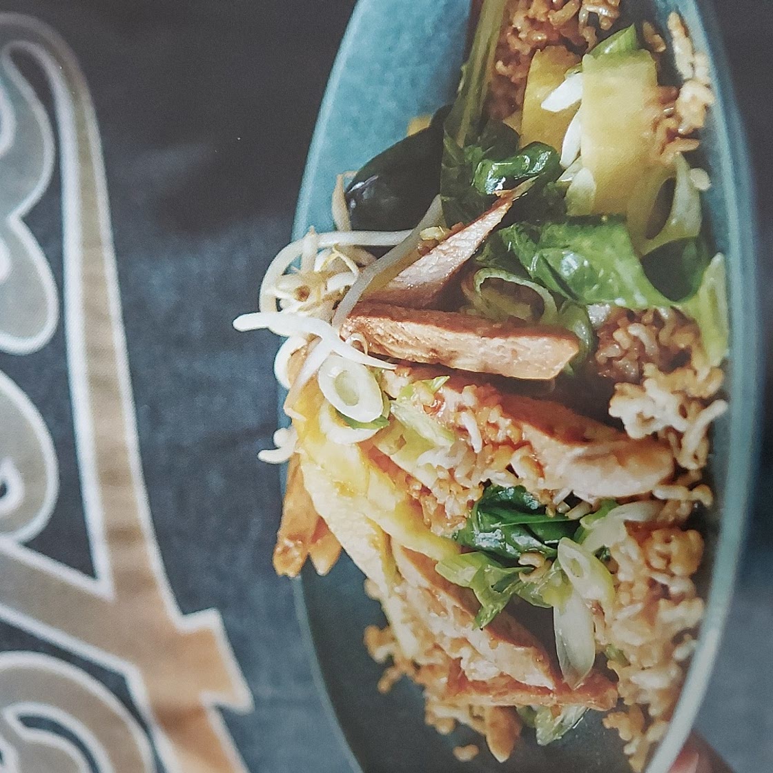 CHICKEN AND PINEAPPLE FRIED RICE
