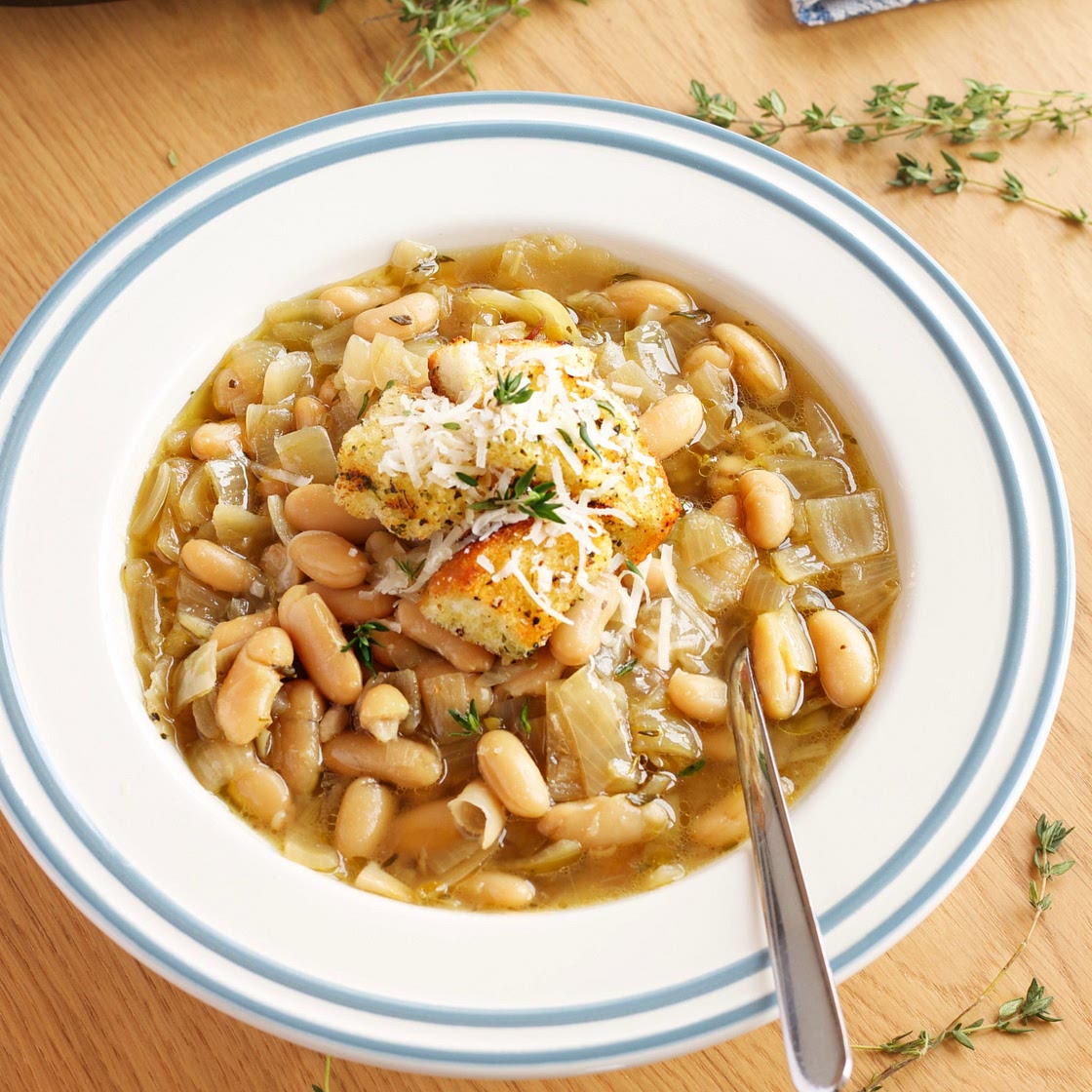 Crock Pot White Bean French Onion Soup