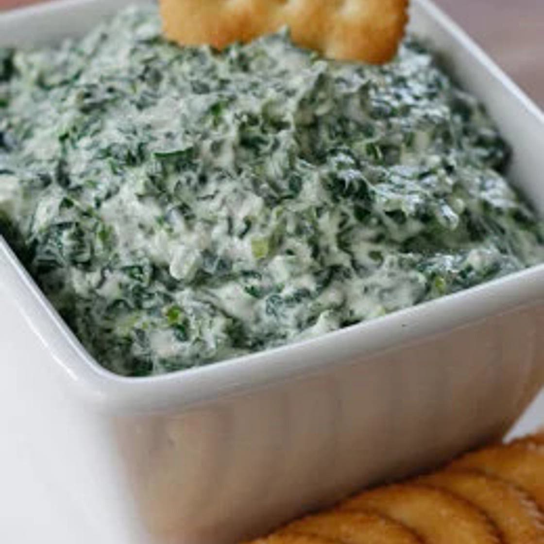 CREAMY PARMESAN SPINACH DIP