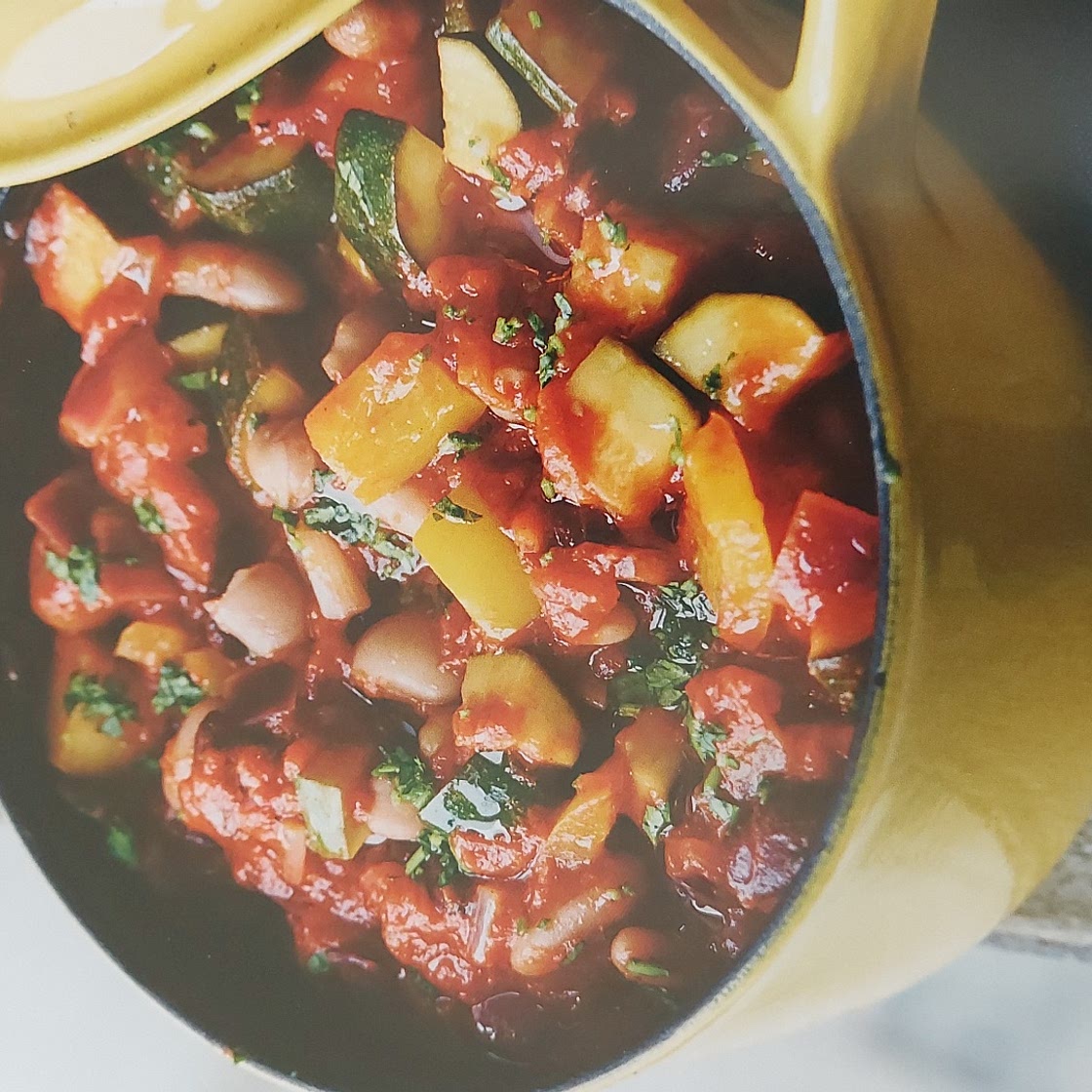 Veggie Mixed Bean Chilli with Guacamole