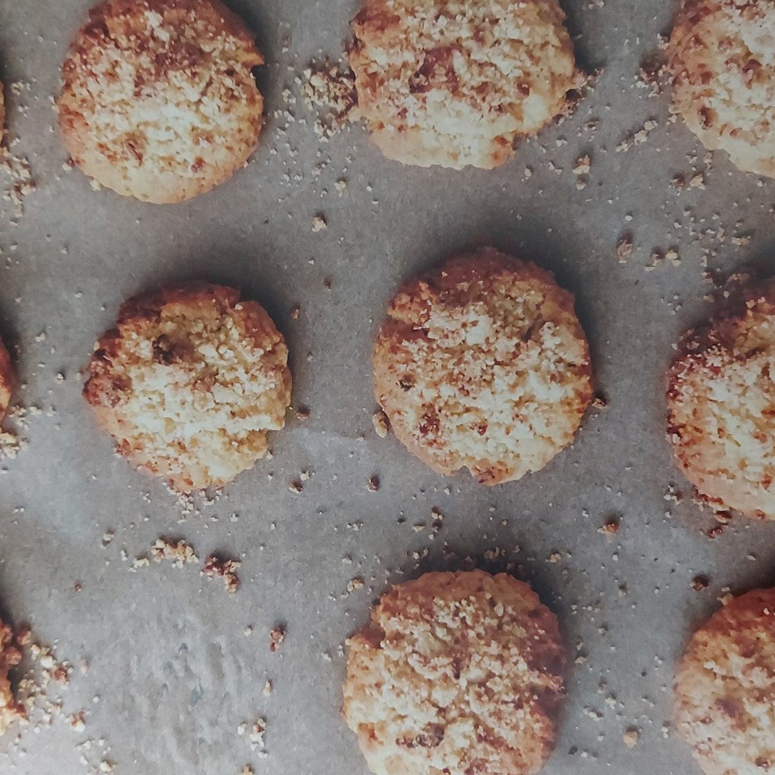 APPLE CRUMBLE COOKIES