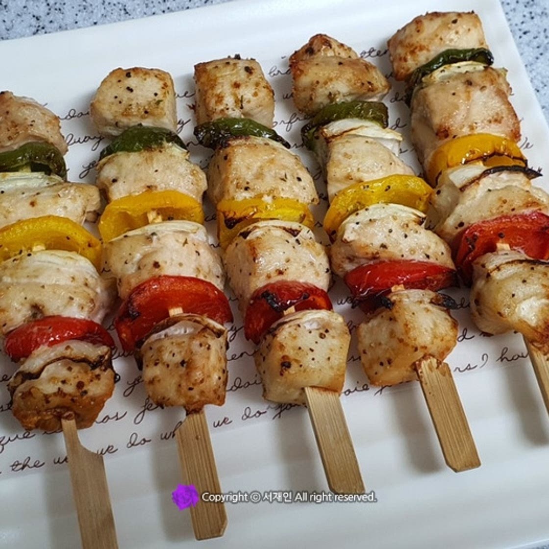 [다이어트요리] 에어프라이어에 맛있게 구운 "닭가슴살꼬치"♪