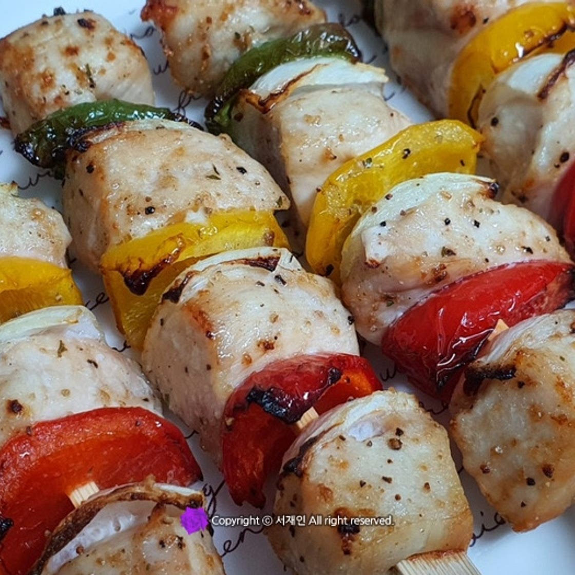 [다이어트요리] 에어프라이어에 맛있게 구운 "닭가슴살꼬치"♪