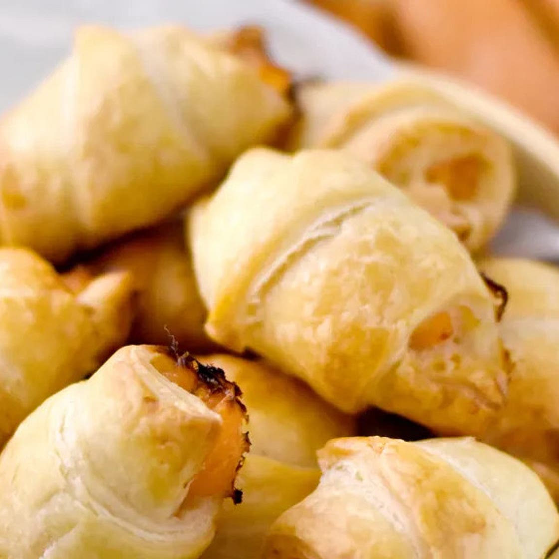 Petits croissants au saumon fumé (toast apéritif)