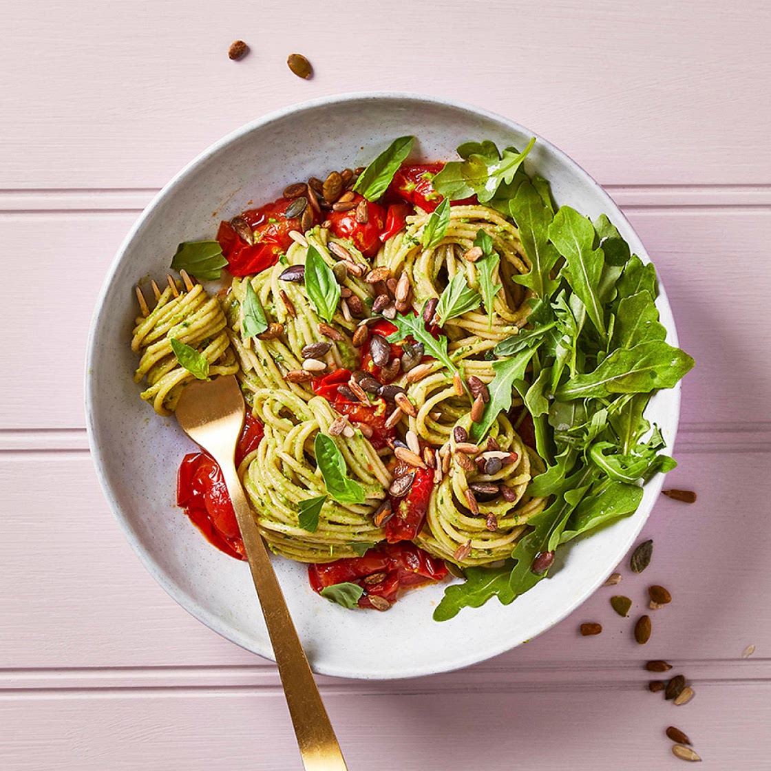 Creamy Avo Pesto Pasta With Roasted Tomatoes