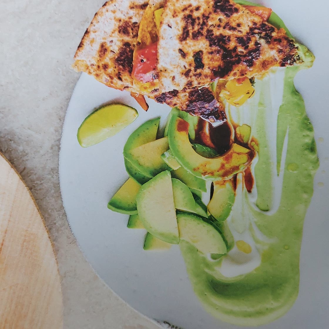 AVO QUESADILLAS