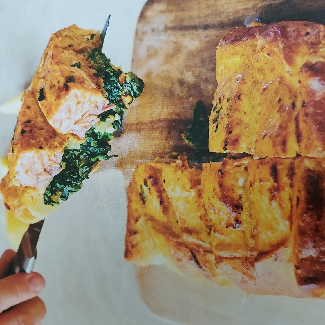 EASY SALMON EN CROUTE