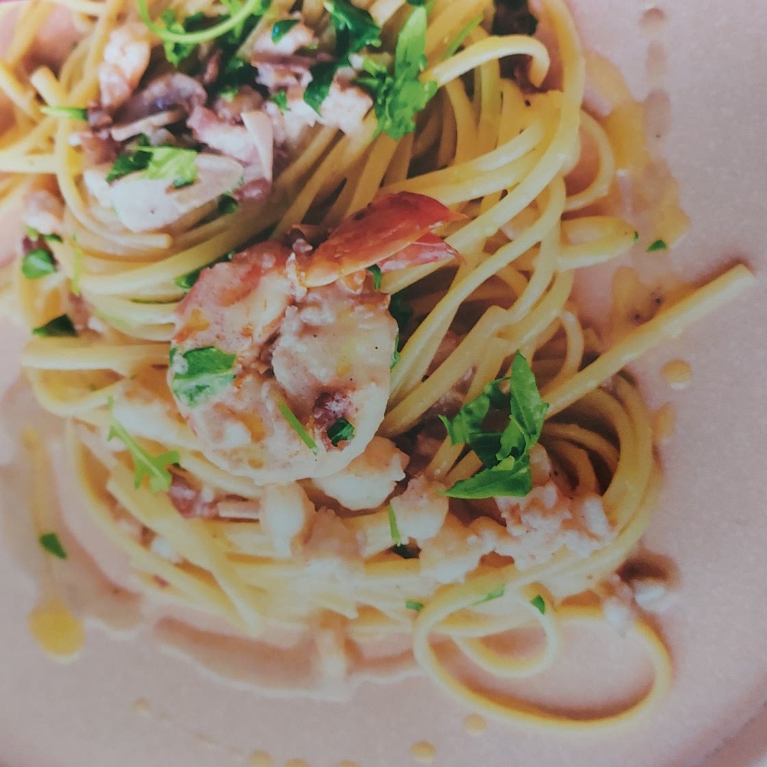 CREAMY PRAWN LINGUINE