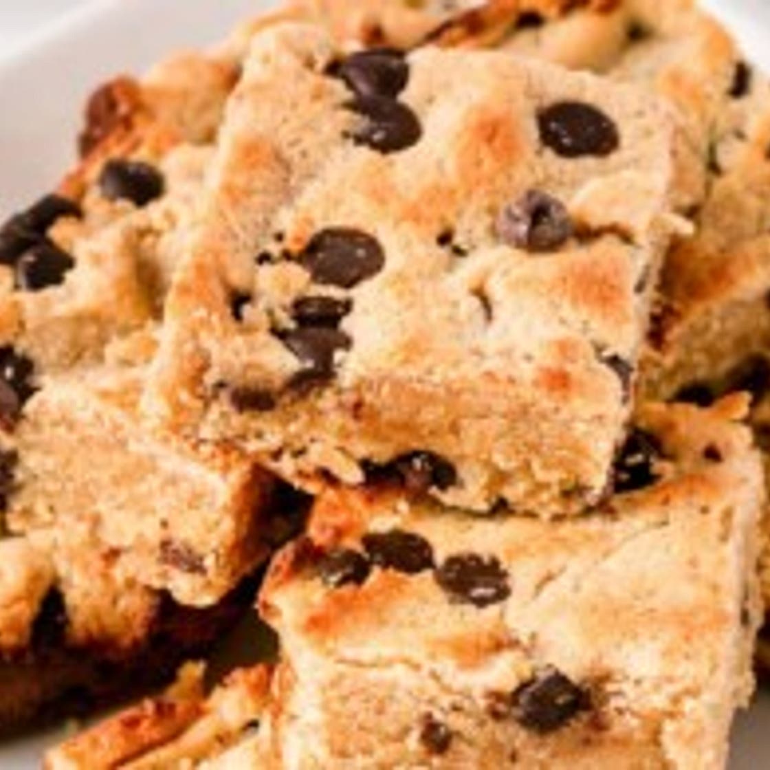 Low Carb Chocolate Peanut Butter Bars