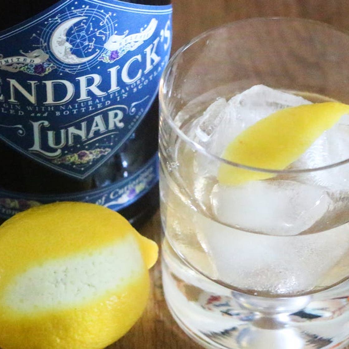 Make a Gin Old Fashioned With Lemon Syrup
