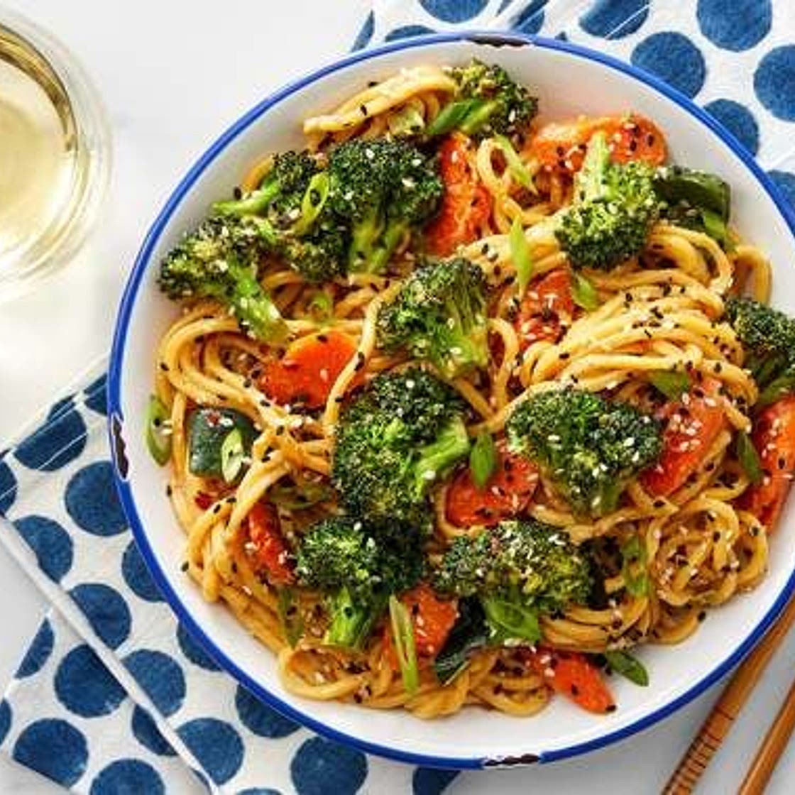 Spicy Vegetable Lo Mein with Broccoli & Carrots