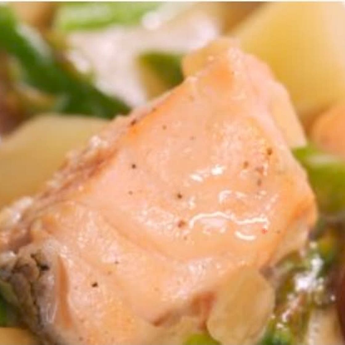 Salmon and potato cream stew