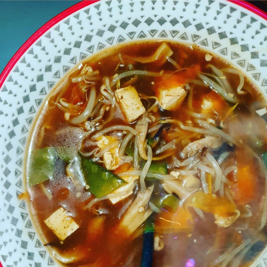 Vegetarian Hot and Sour Soup (素酸辣汤)