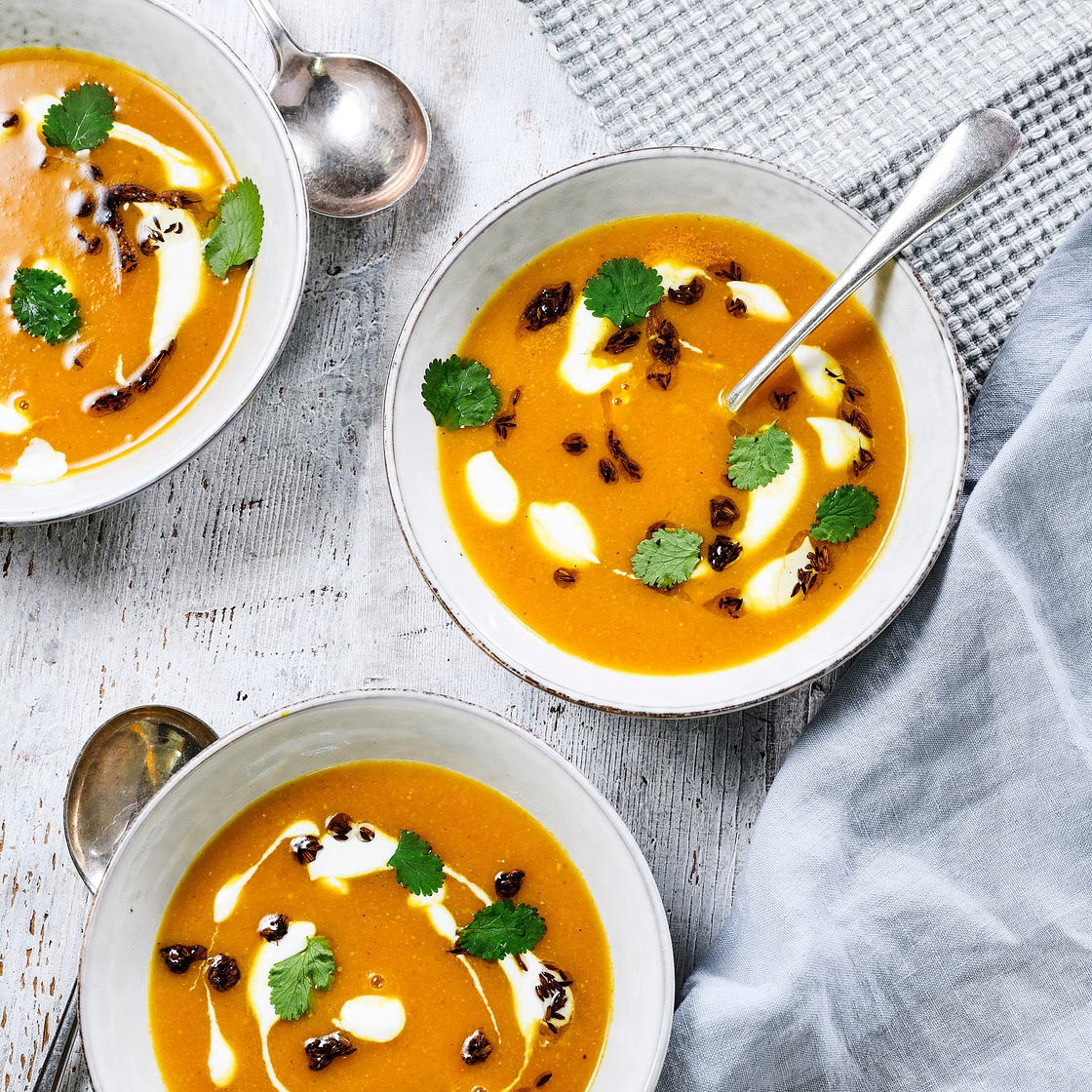 Spiced carrot and lentil soup