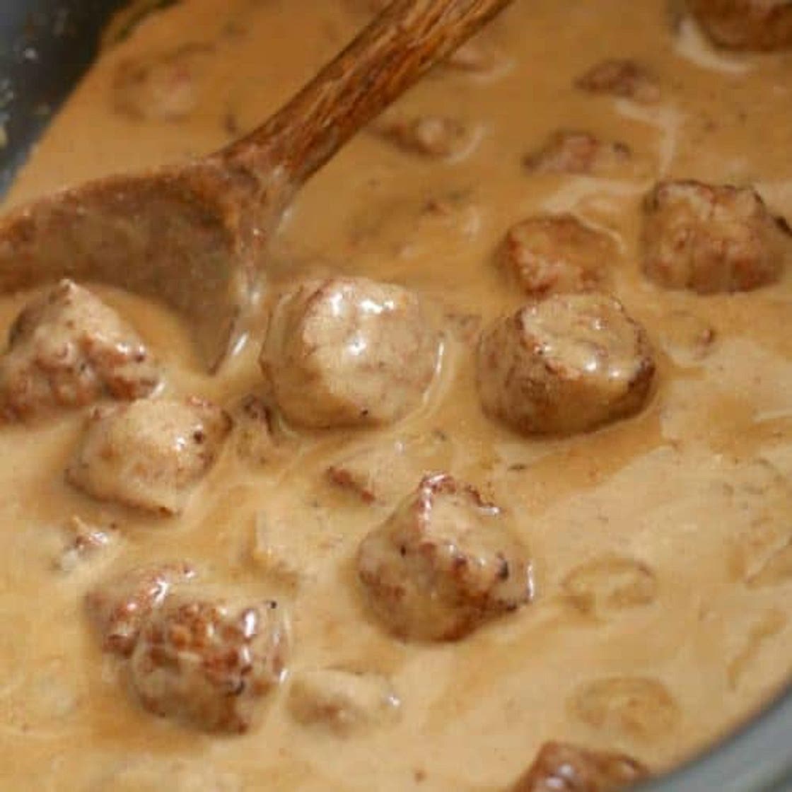 Onion soup Swedish meatballs